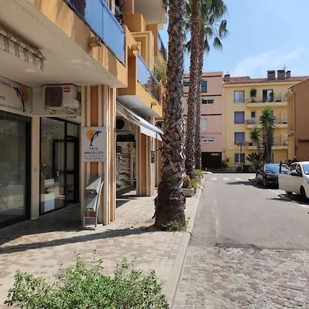 A 3mn A Pied - 4 Couchages - 1 - 1 - Coeur Lavandou Le Lavandou